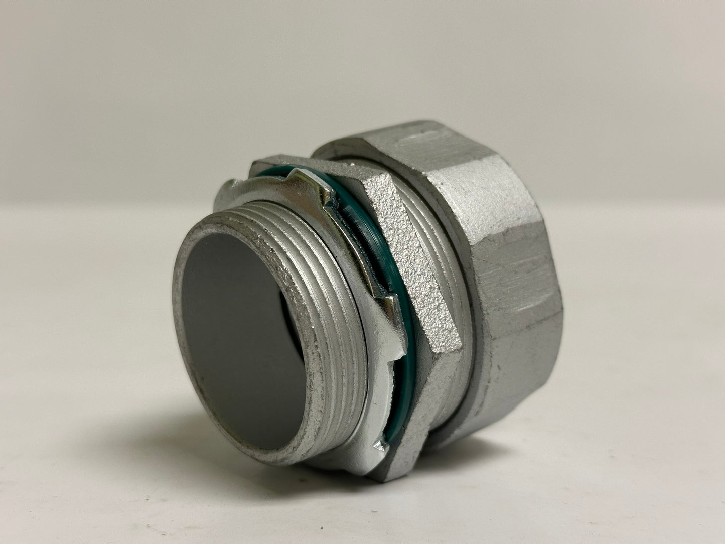 6 PK Atkore LTQ150KON 1-1/2" Liquid-Tight Connector, Screw-On, Zinc Alloy