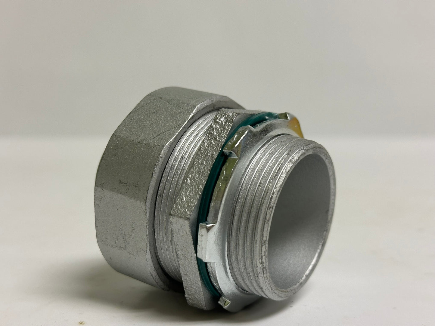 6 PK Atkore LTQ150KON 1-1/2" Liquid-Tight Connector, Screw-On, Zinc Alloy