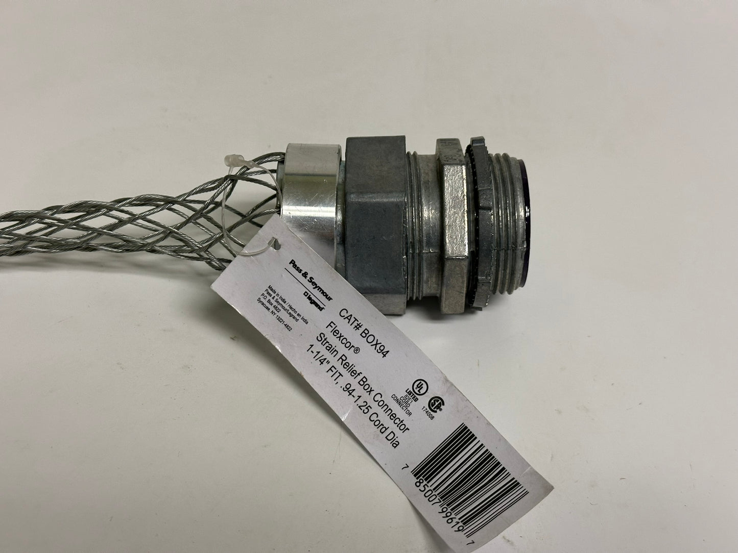 2 PK Legrand Pass & Seymour BOX94 Strain Relief Grip, 1-1/4" NPT, Durable Steel