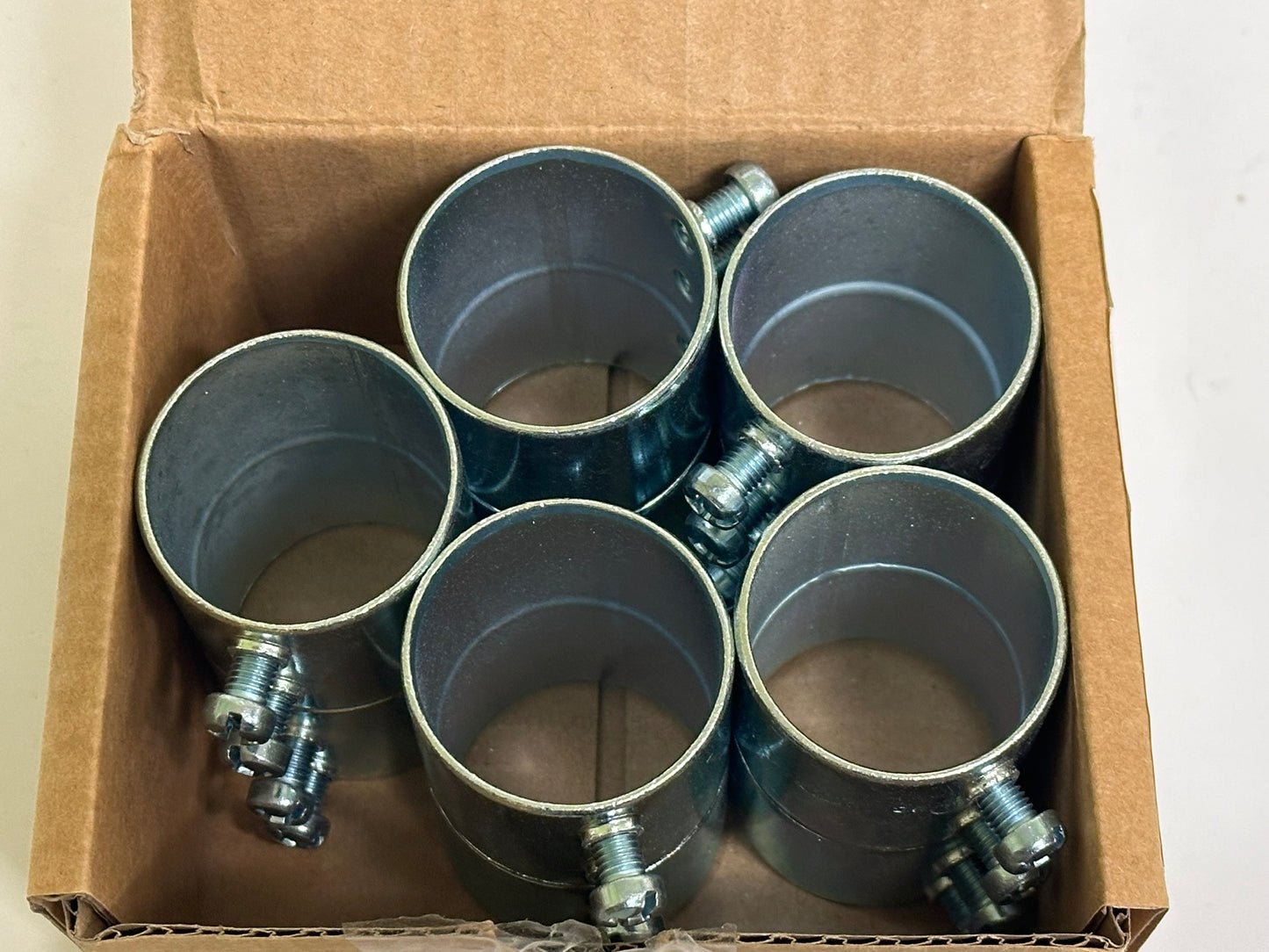 20PK Hubbell 2025 Compression Coupling, 1" for Rigid/IMC Conduit, Zinc Plated