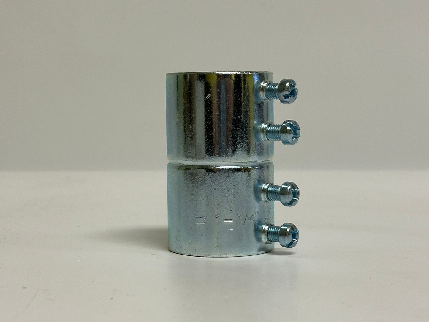20PK Hubbell 2025 Compression Coupling, 1" for Rigid/IMC Conduit, Zinc Plated