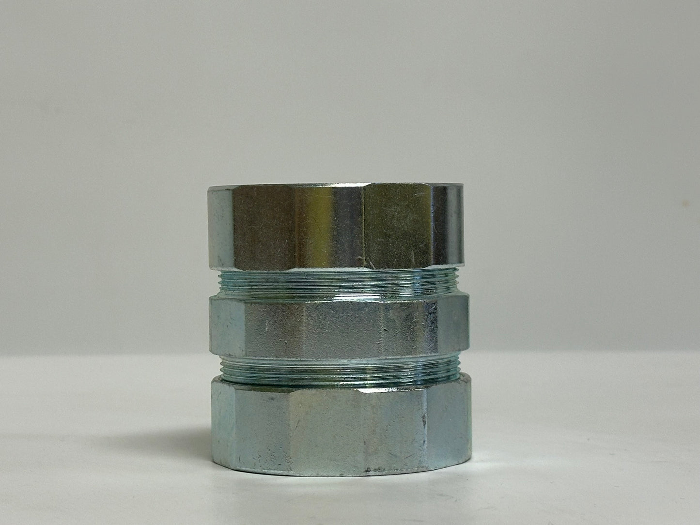 10 PK RACO 1828 Compression Coupling – Zinc, 1/2 in., for EMT Conduit