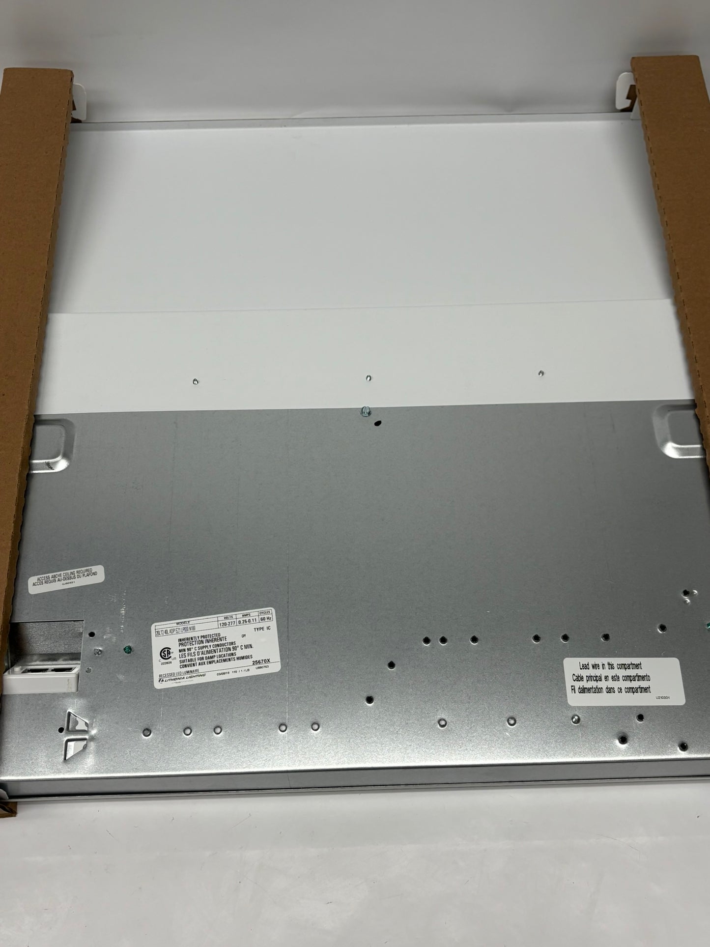 Lithonia 2BLT2 LP830 27Watt 2x2 Volumetric Troffer Light Fixture