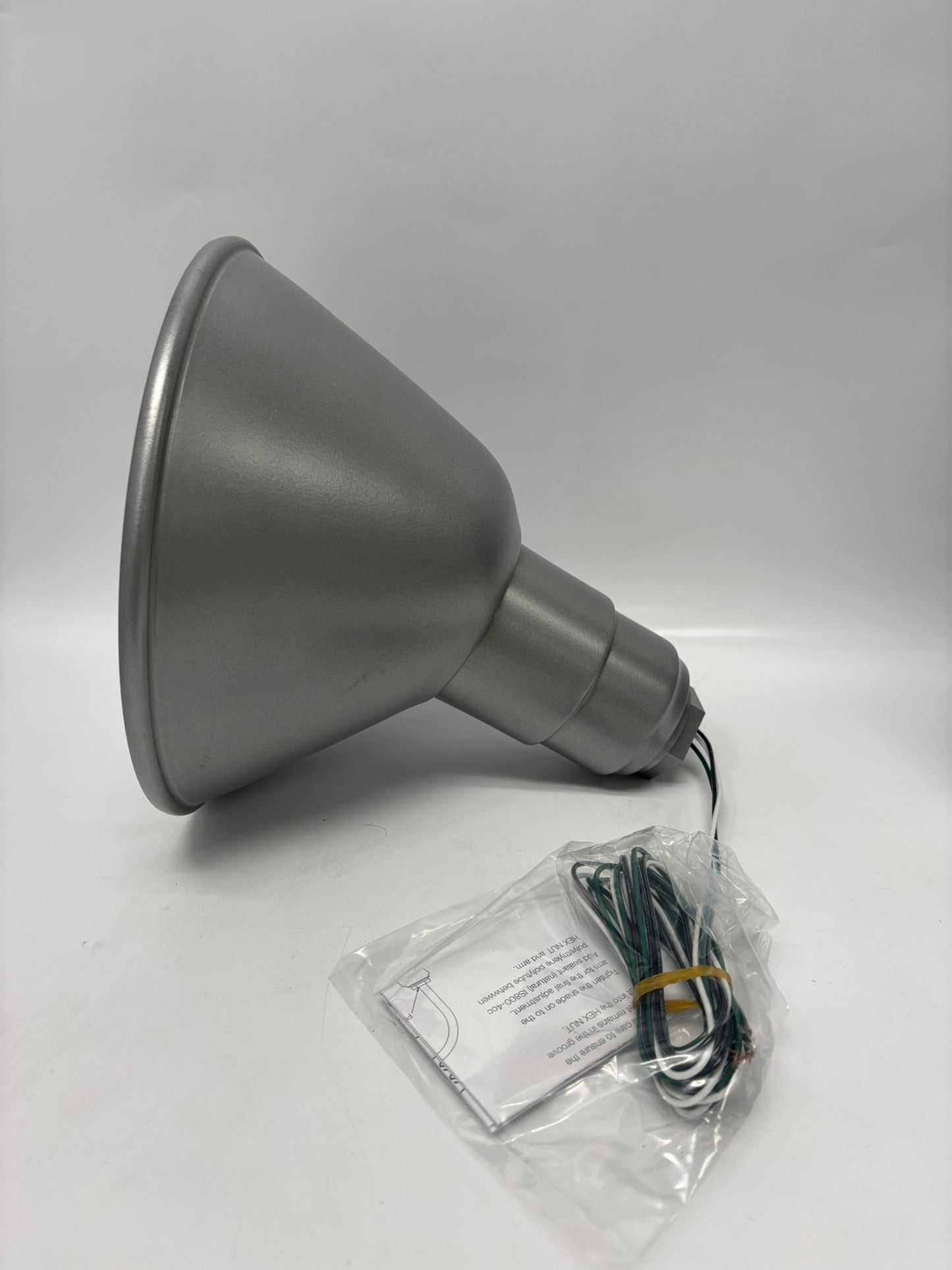 CSL Lighting E327611 Light Fixture Emplacement 18W MAX 120VAC 50/60HZ Fixture SKU: RA10LED1835PNA-2