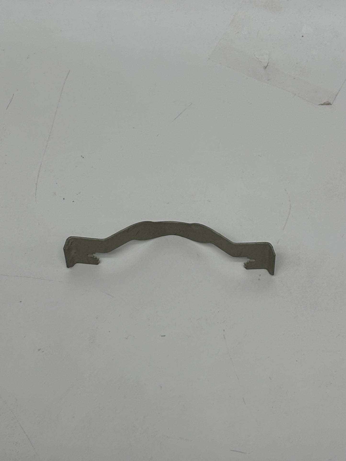 150-Pack Nvent Caddy K12 170670 Kon Clip 33/4 for EMT Conduit to 1/4 1/2 EMT from 5/16 to 1/2 Flange