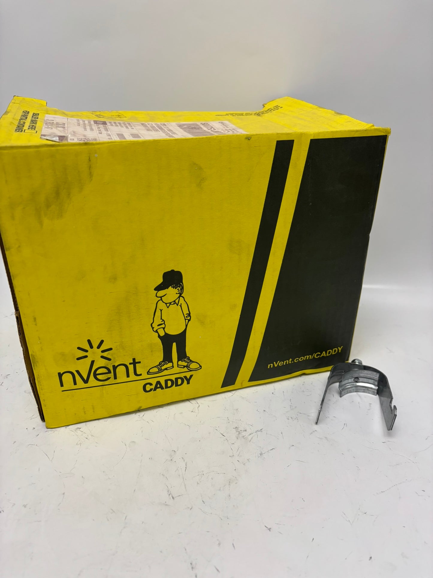100-Pack Nvent Caddy SCH20B Booted SCH Strut Clamp for 1 1/4 EMT or 1 Rigi to Strut