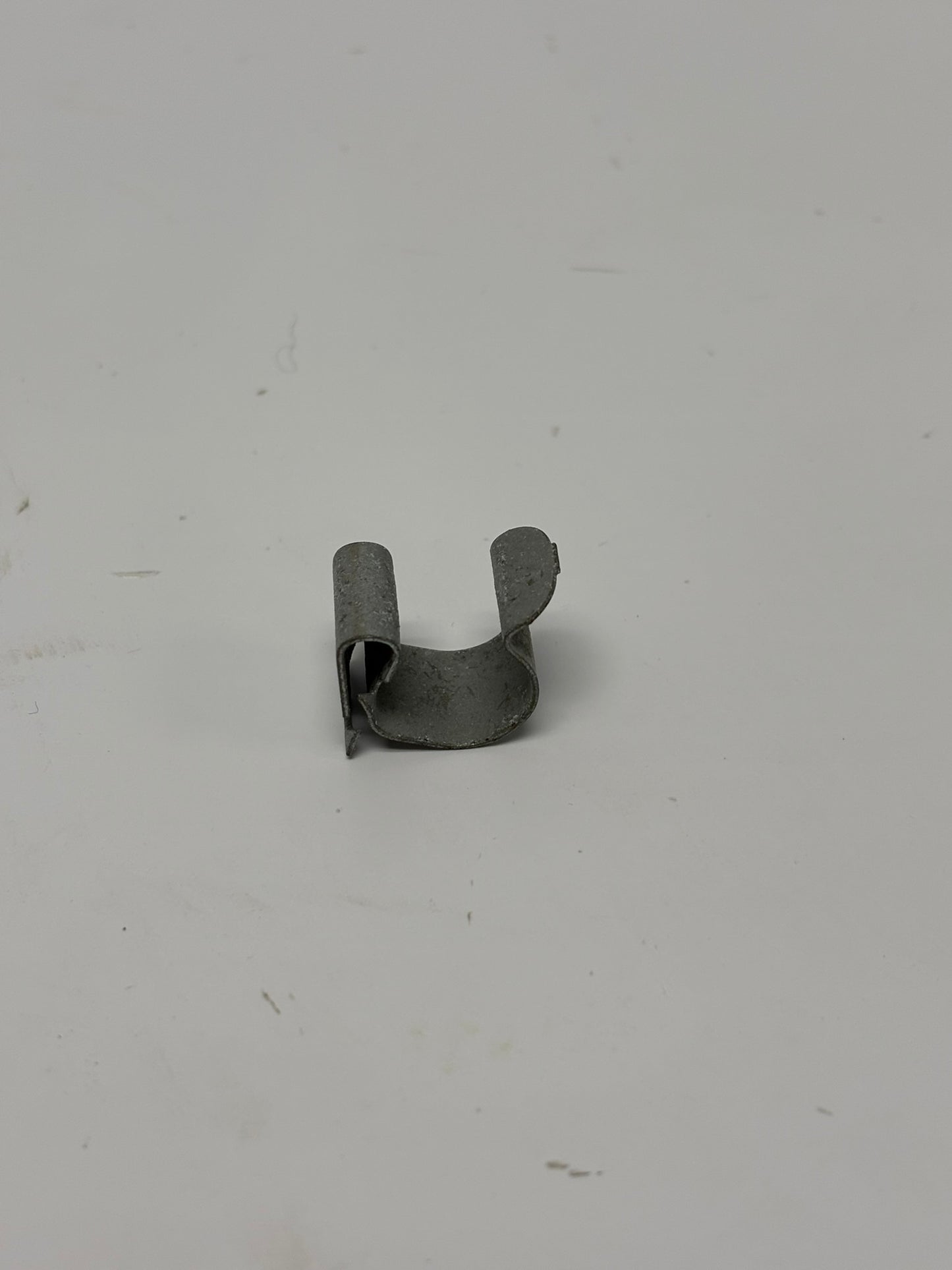 100 PACK Nvent Caddy SC2E Corrosion Resistant Spring Steel Cable Snap Clip