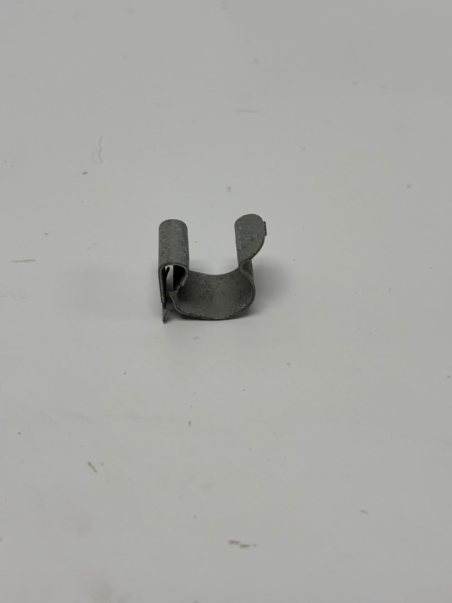 100 PACK Nvent Caddy SC2E Corrosion Resistant Spring Steel Cable Snap Clip