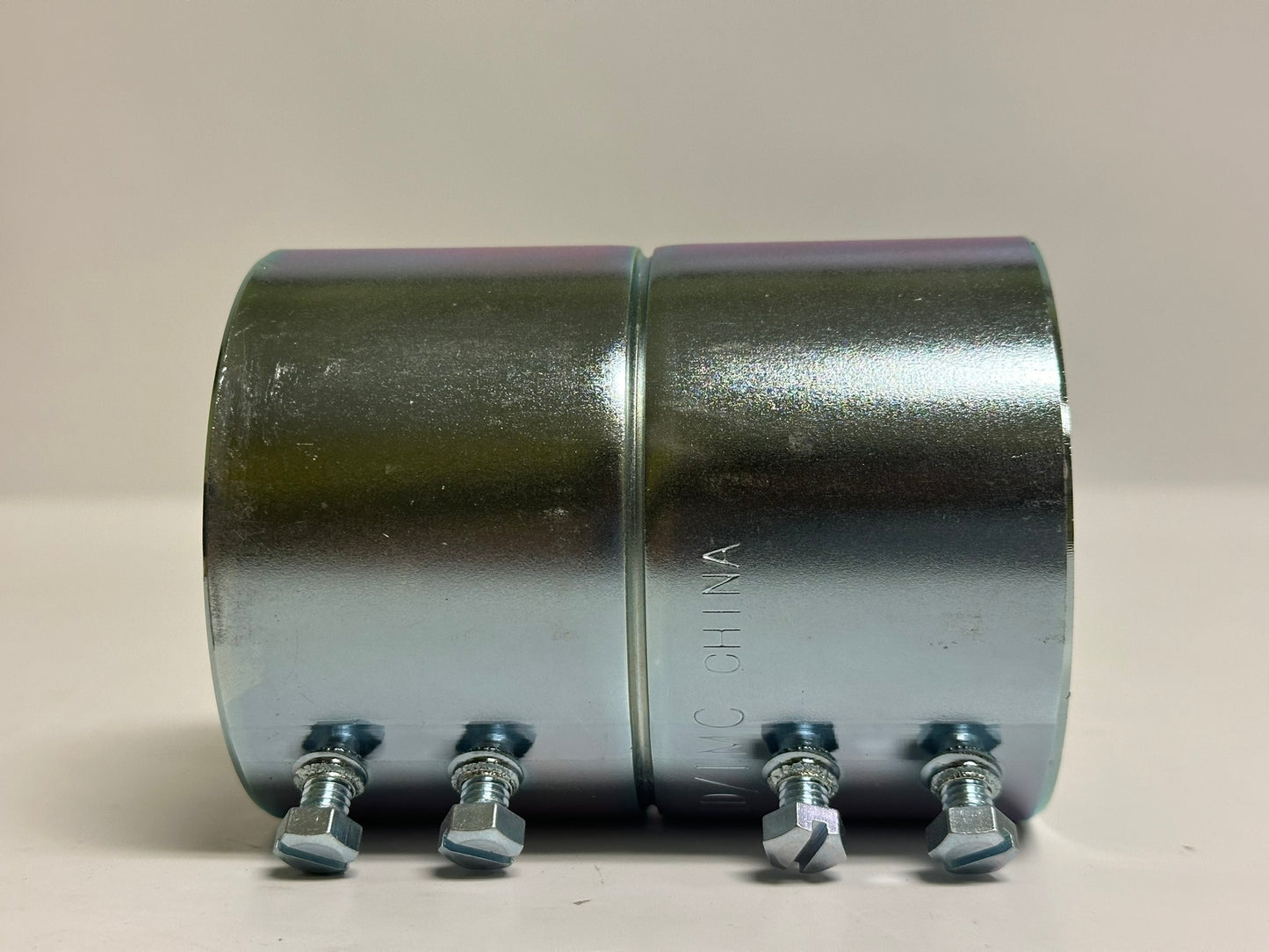 9 PK RACO 2150 2-1/2" EMT Set-Screw Coupling Electroplated, Concrete-Tight