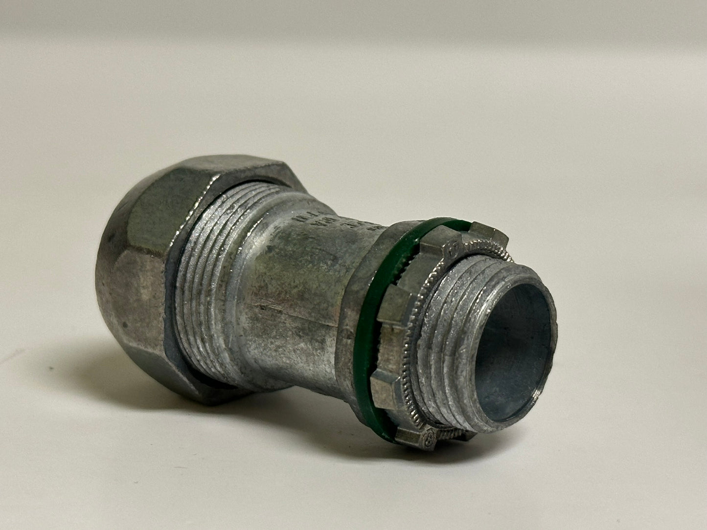 AFC-595-U 1/2" Jacketed MC Cable Connector – Zinc Die-Cast, Non-Insulated