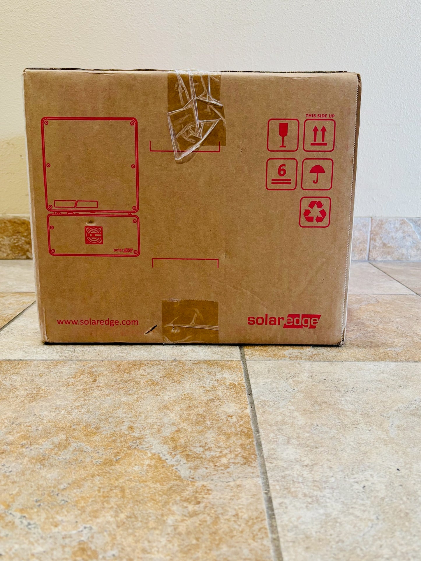 SolarEdge USE7600H-USMNBE78 Single-Phase Inverter Home Hub 7.6 kW 2037 Warranty