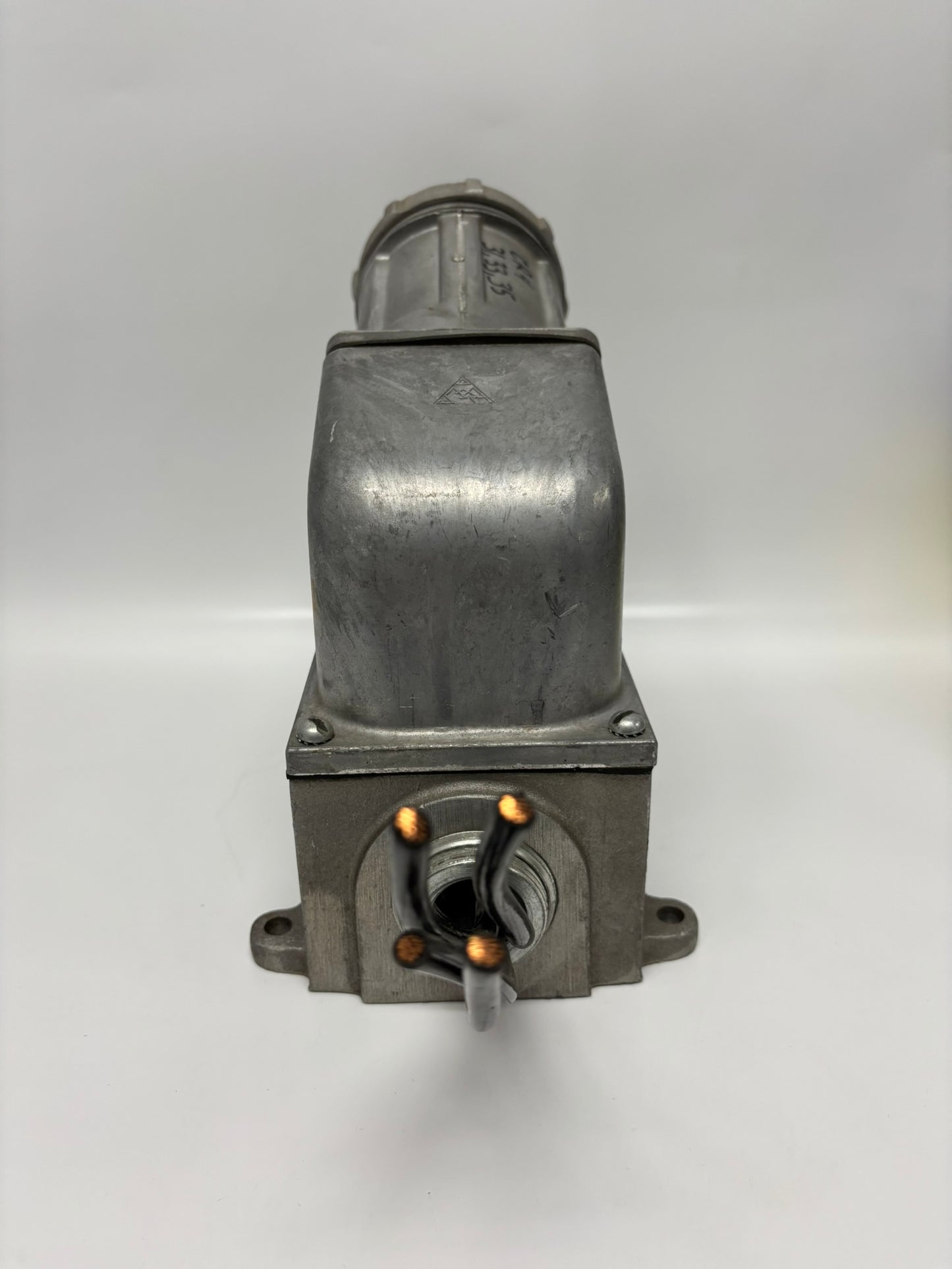 Russellstoll 7324-78 3 Pole 4 Wire Receptacle 60A 600VAC 250 VDC