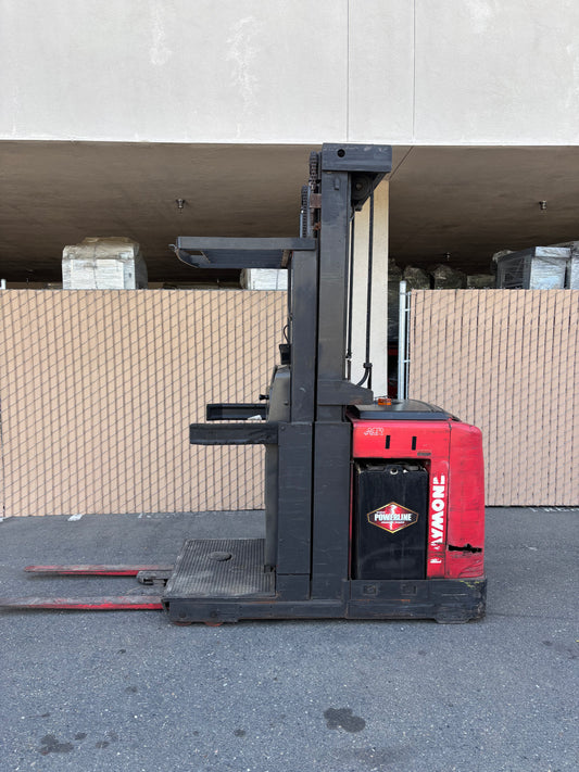 2011 Raymond 560-0PC30TT Low Hours 456 Stand Up Electric Order Picker 36V 118-Inch Reach