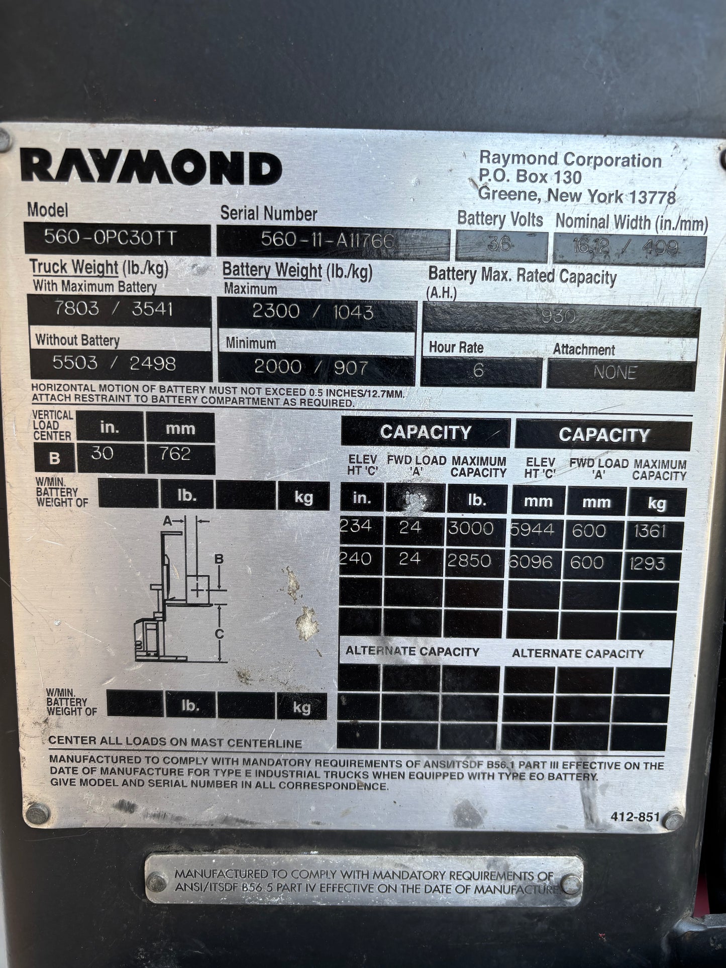2011 Raymond 560-0PC30TT Low Hours 456 Stand Up Electric Order Picker 36V 118-Inch Reach