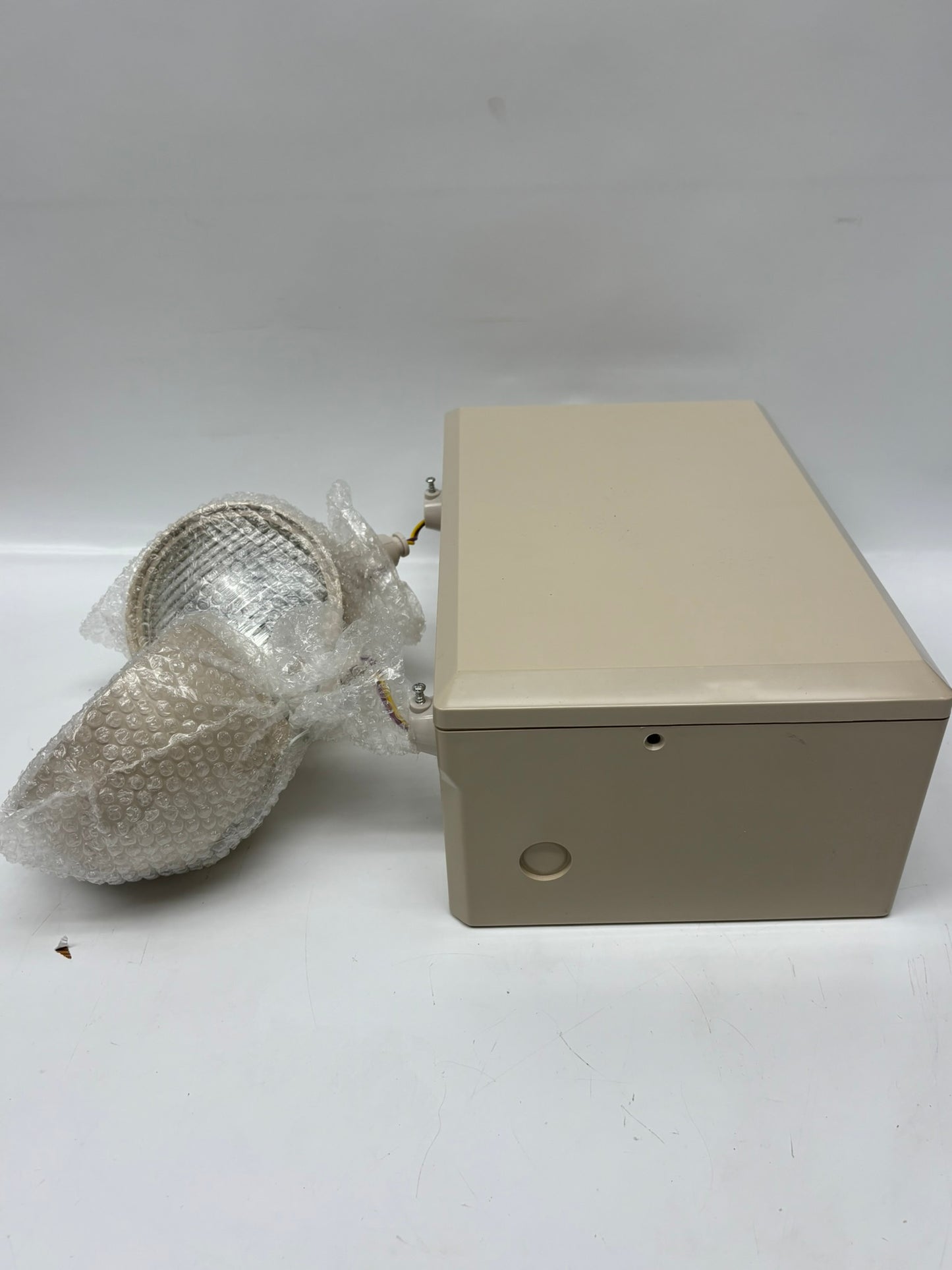 DXR1210 100 Watt 12V Heavy Duty Emergency Lighting Unit