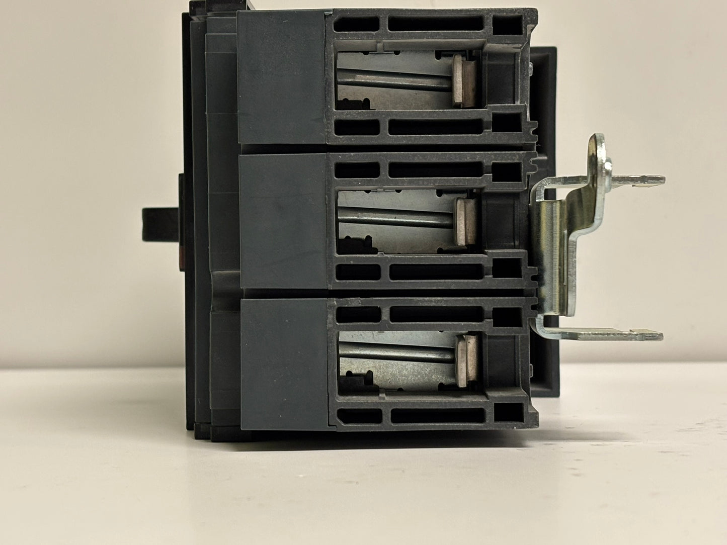Square D HLA36020 – 20A 3-Pole PowerPact H Molded Case Circuit Breaker