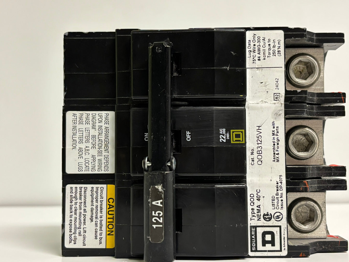 Square D QOB3125VH – 125A 3-Pole 22kA Bolt-On Circuit Breaker