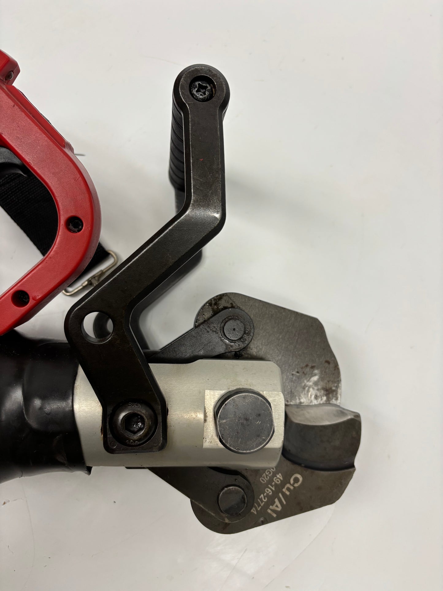 Milwaukee (2776r-20) M18 FORCE LOGIC 3” Cable Cutter Blade needs replacement
