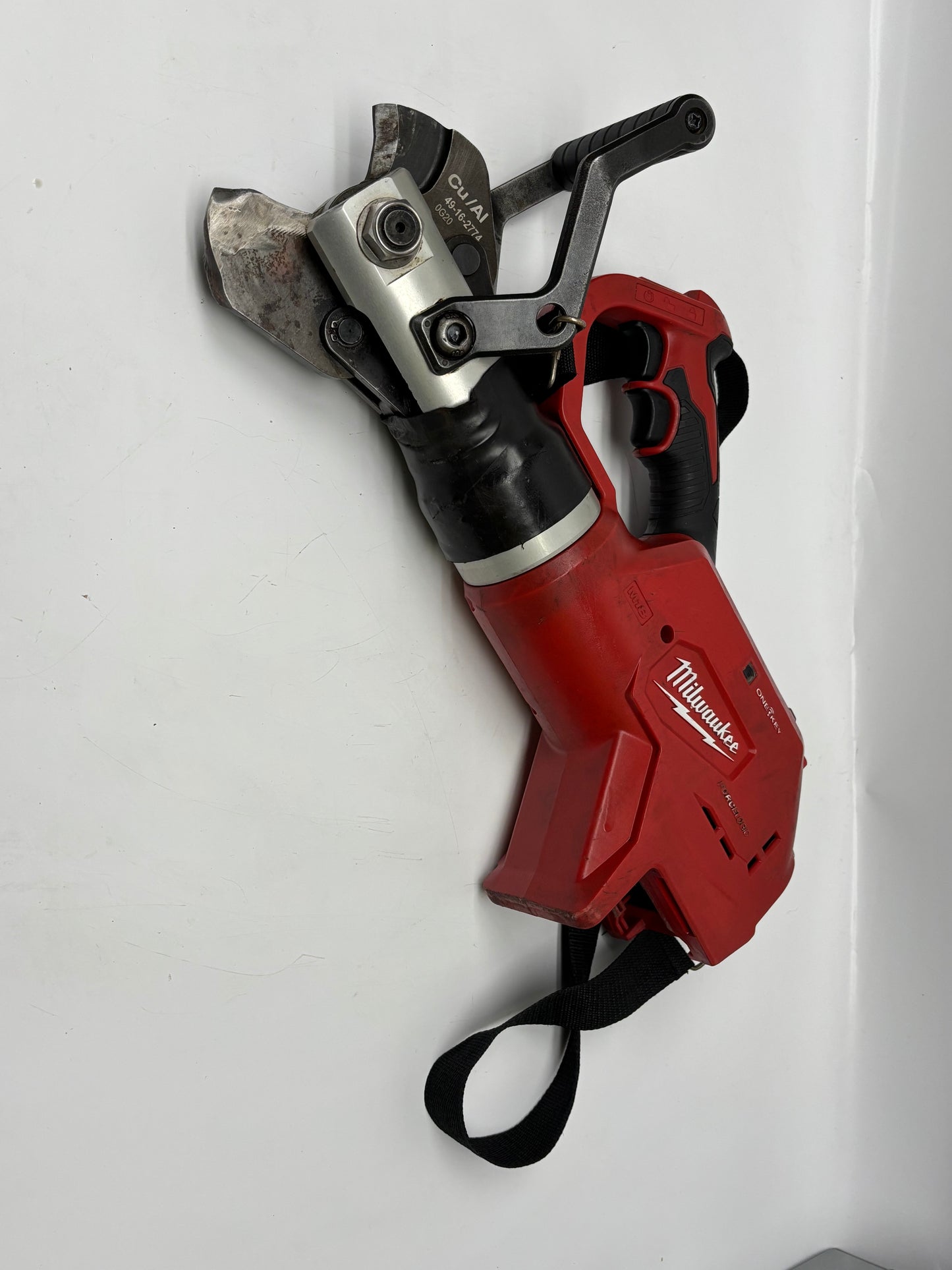 Milwaukee (2776r-20) M18 FORCE LOGIC 3” Cable Cutter Blade needs replacement