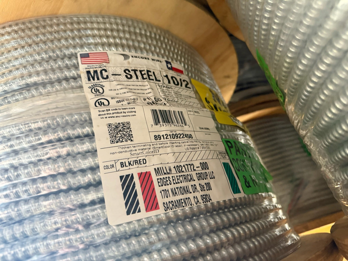 Encore Wire MC-Steel Cable 10/2 Strand Copper Black, Red Conductors (1000')