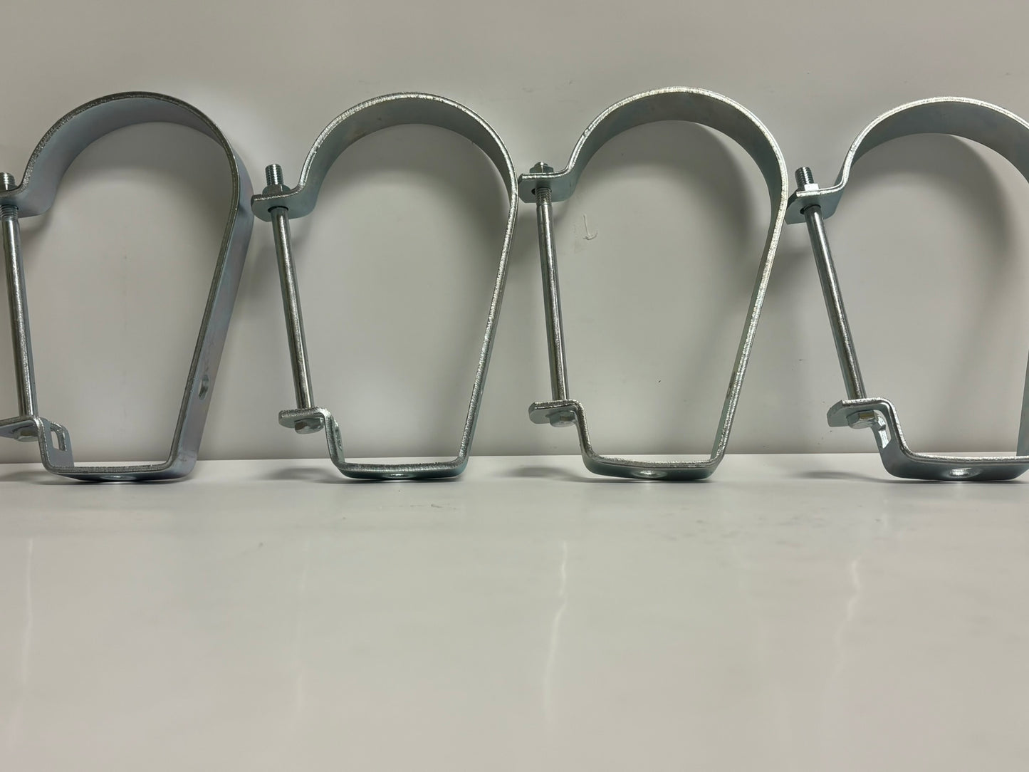 4 PK B-Line B3690-4-ZN Adjustable Zinc Plated J-Hanger for 4" Pipe, 550 lb Load