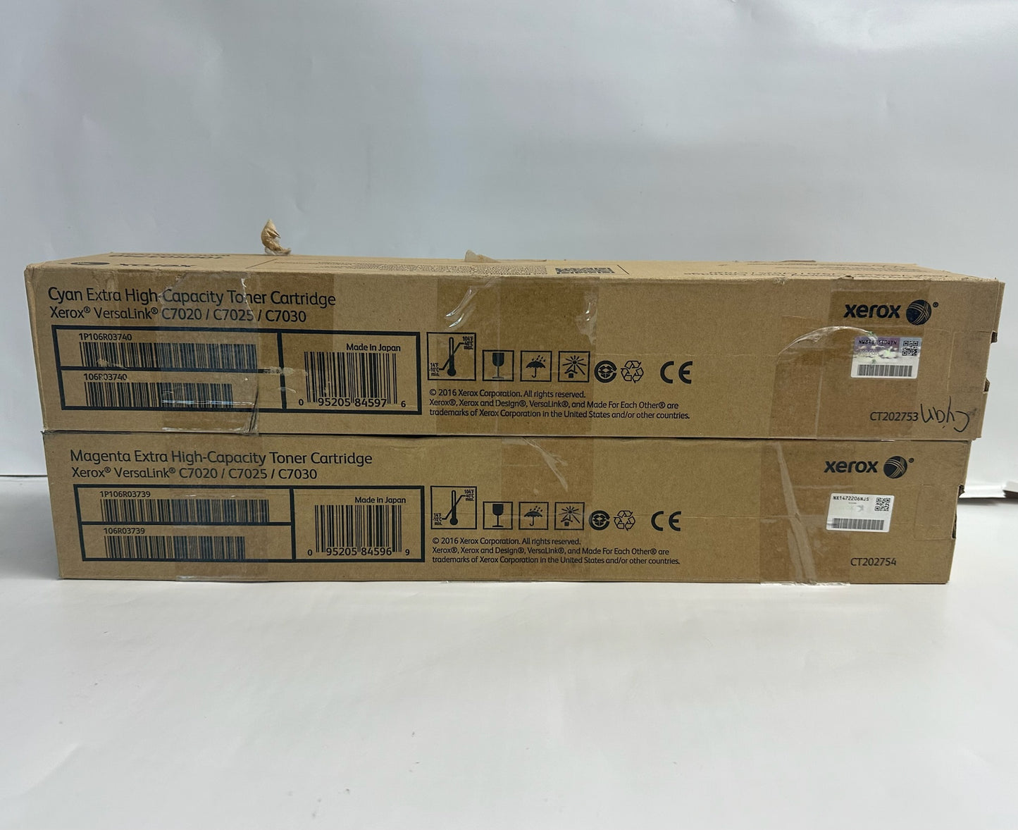 2 OEM Xerox VLC7020,C7025 Cyan & Mag Extra High Cap. Toner 106R03739,106R03740