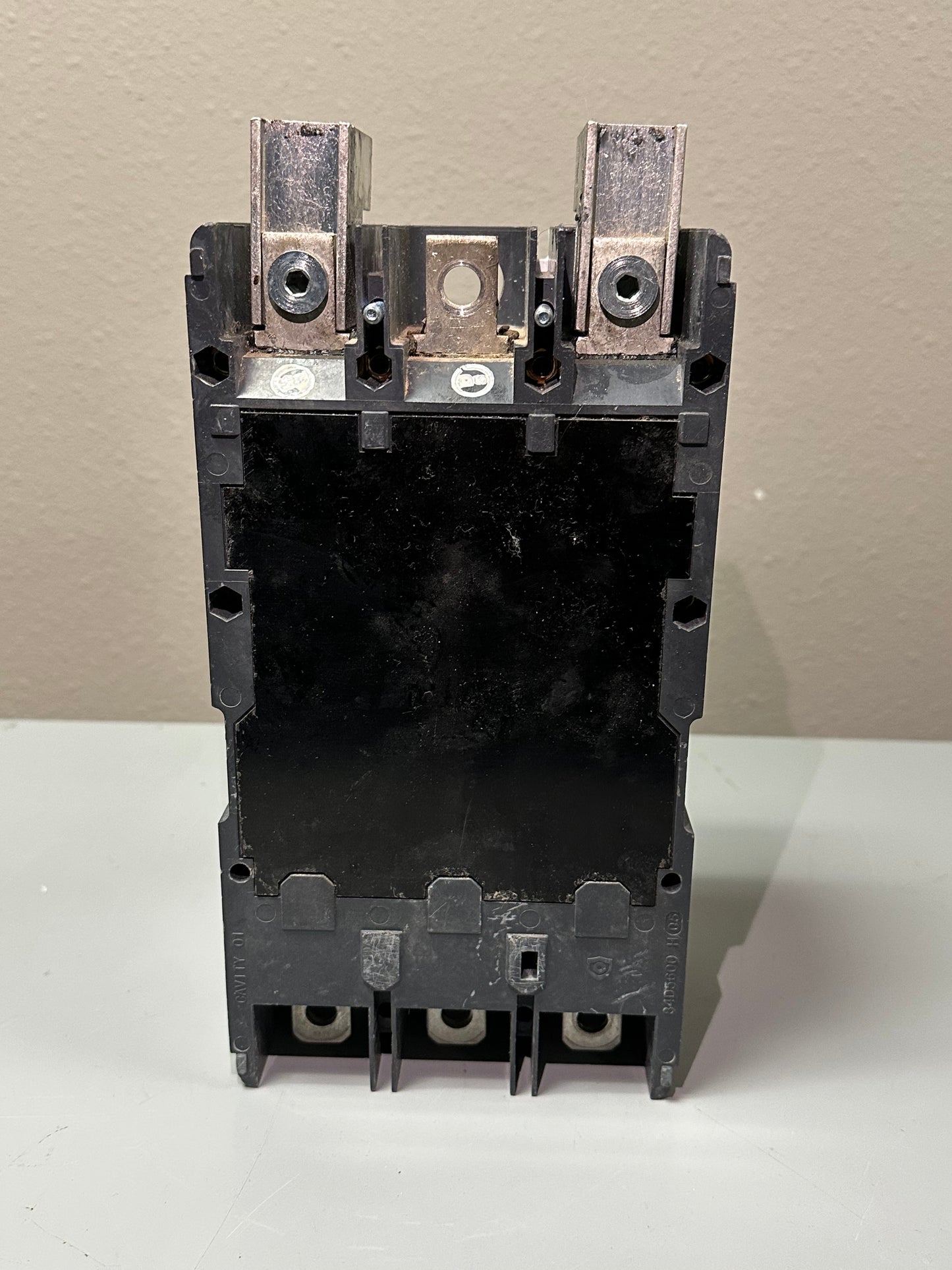 EATON PDG33M0400FNNN 400A PDG3 CIRCUIT BREAKER 3 POLE 600V W/ 250A TRIP