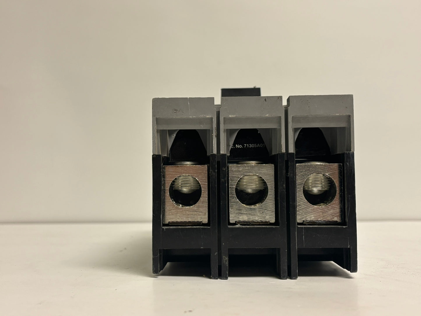 Siemens FXD63B200 200A 3-Pole 600V AC Thermal-Magnetic Circuit Breaker (Used)
