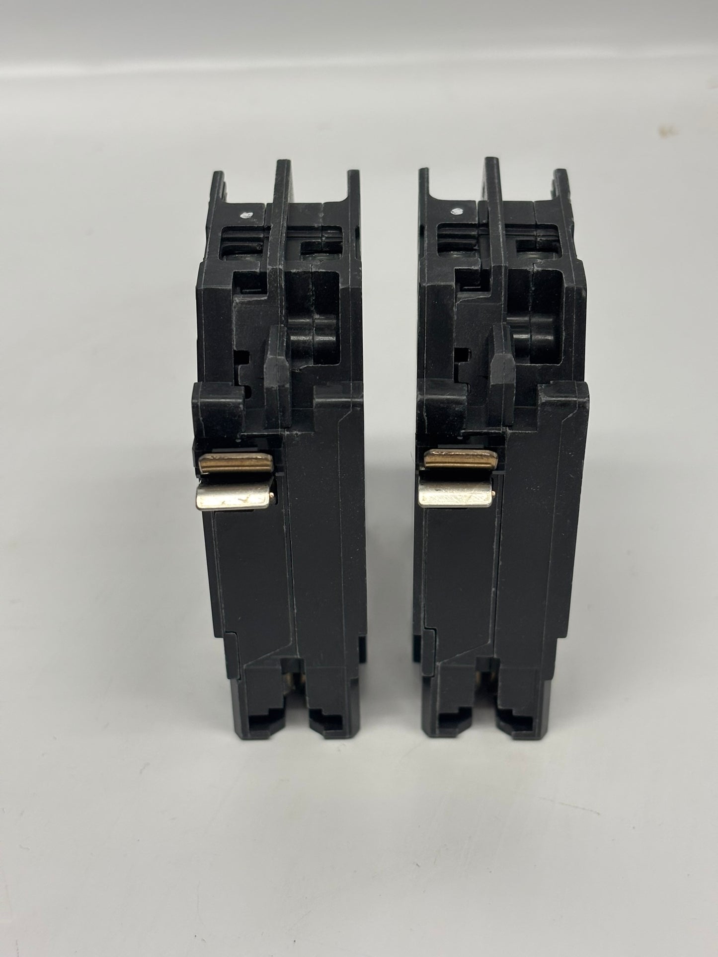 2 Pack Eaton BRP120DF BR Plug On Neutral LoadCenter Circuit Breaker with Arc Fault & Ground Fault Protection