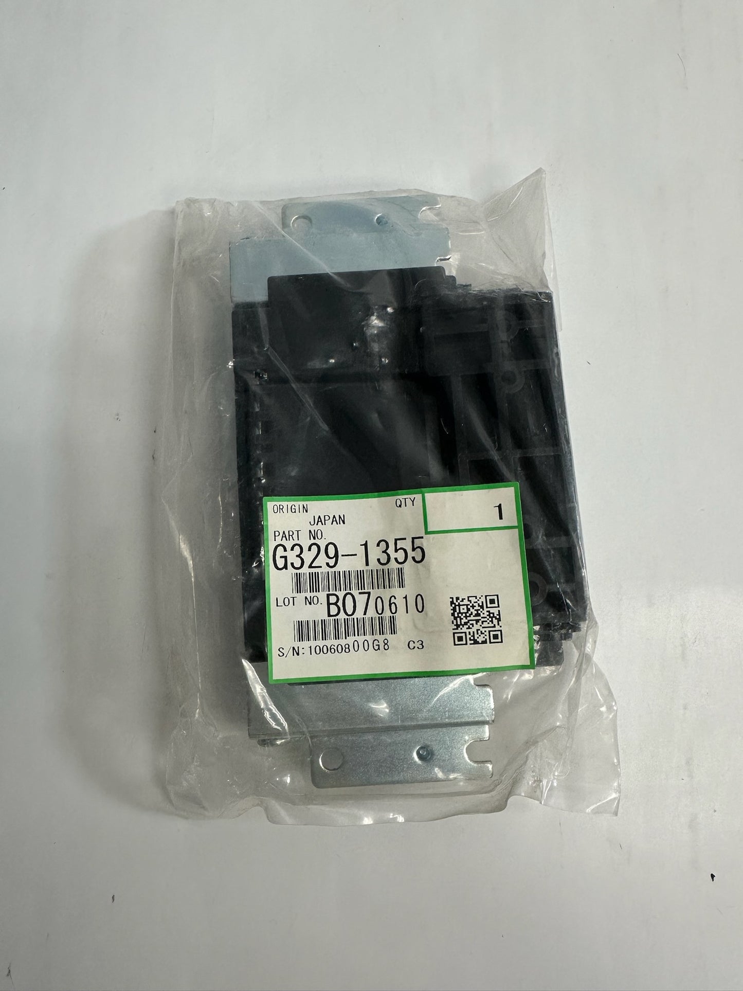 New Genuine Ricoh MP2510 Hinge Pressure Plate Assembly G329-1355, G3291355