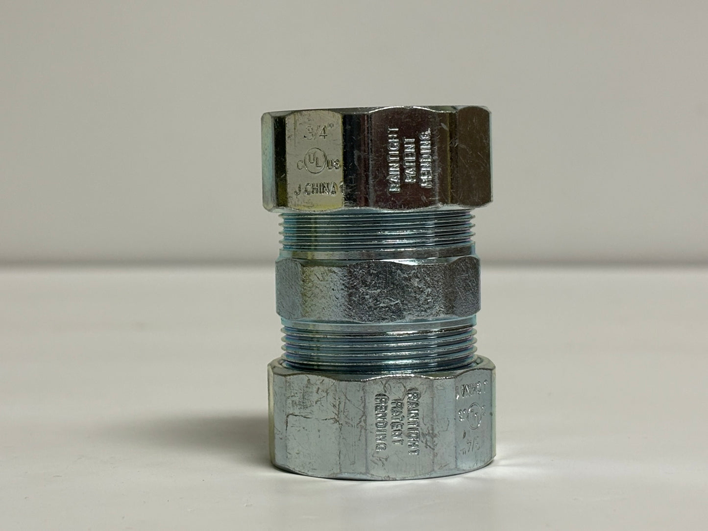 14 PK Bridgeport 3101-RT 3/4" Raintight Compression Coupling, Steel