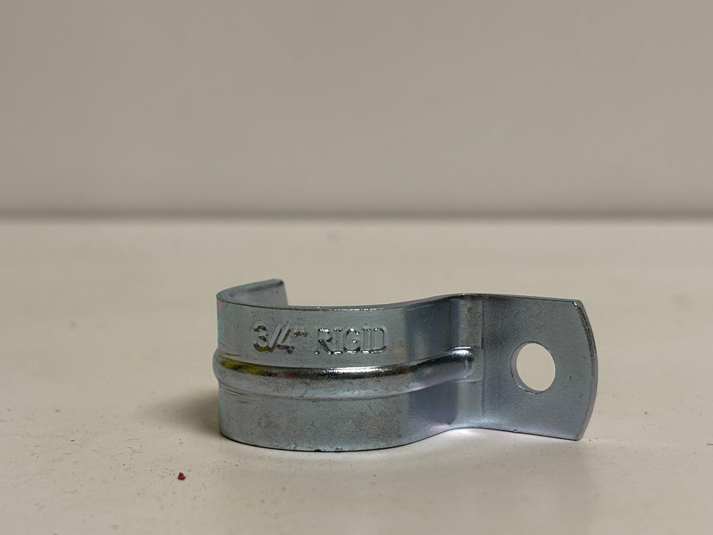 100 PK RACO 1333 1/2" One-Hole Steel Strap for EMT Conduit Support