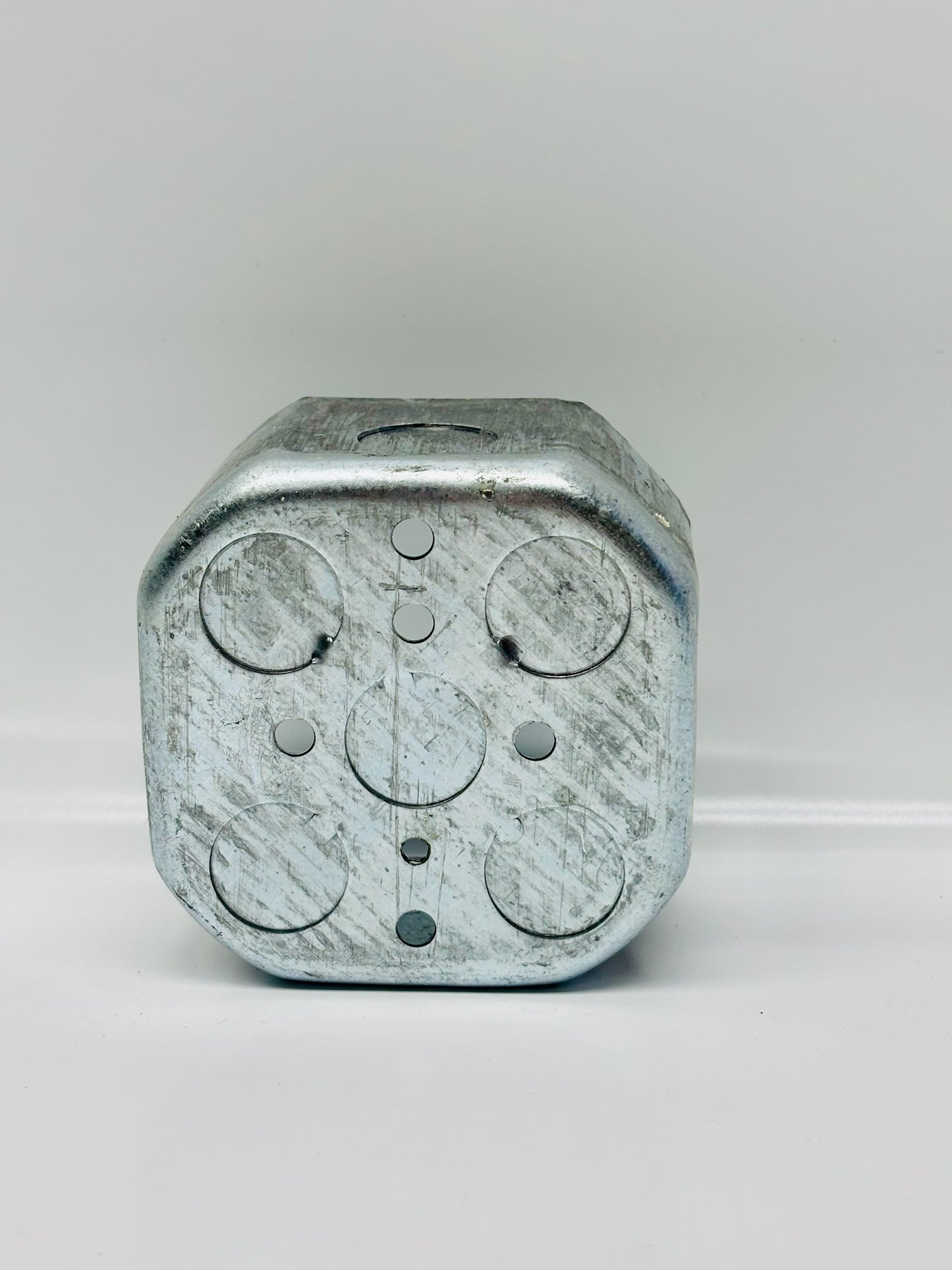 50 Pk Hubbell 165 4-Inch x 2-1/8-Inch Steel Octagon Electrical Box