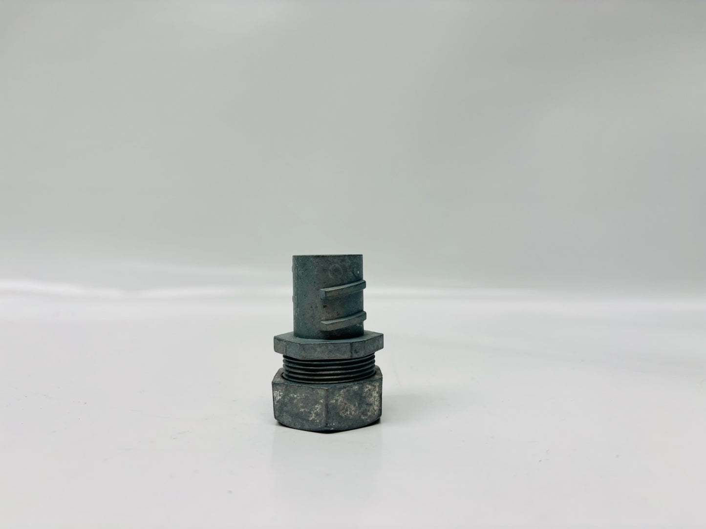 25 Pk Bridgeport 582-DC 3/4 Inch Conduit Combination Coupling