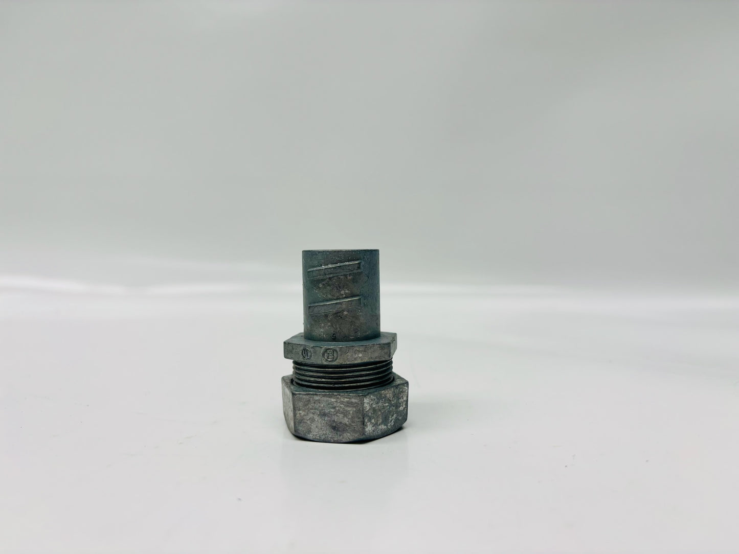25 Pk Bridgeport 582-DC 3/4 Inch Conduit Combination Coupling