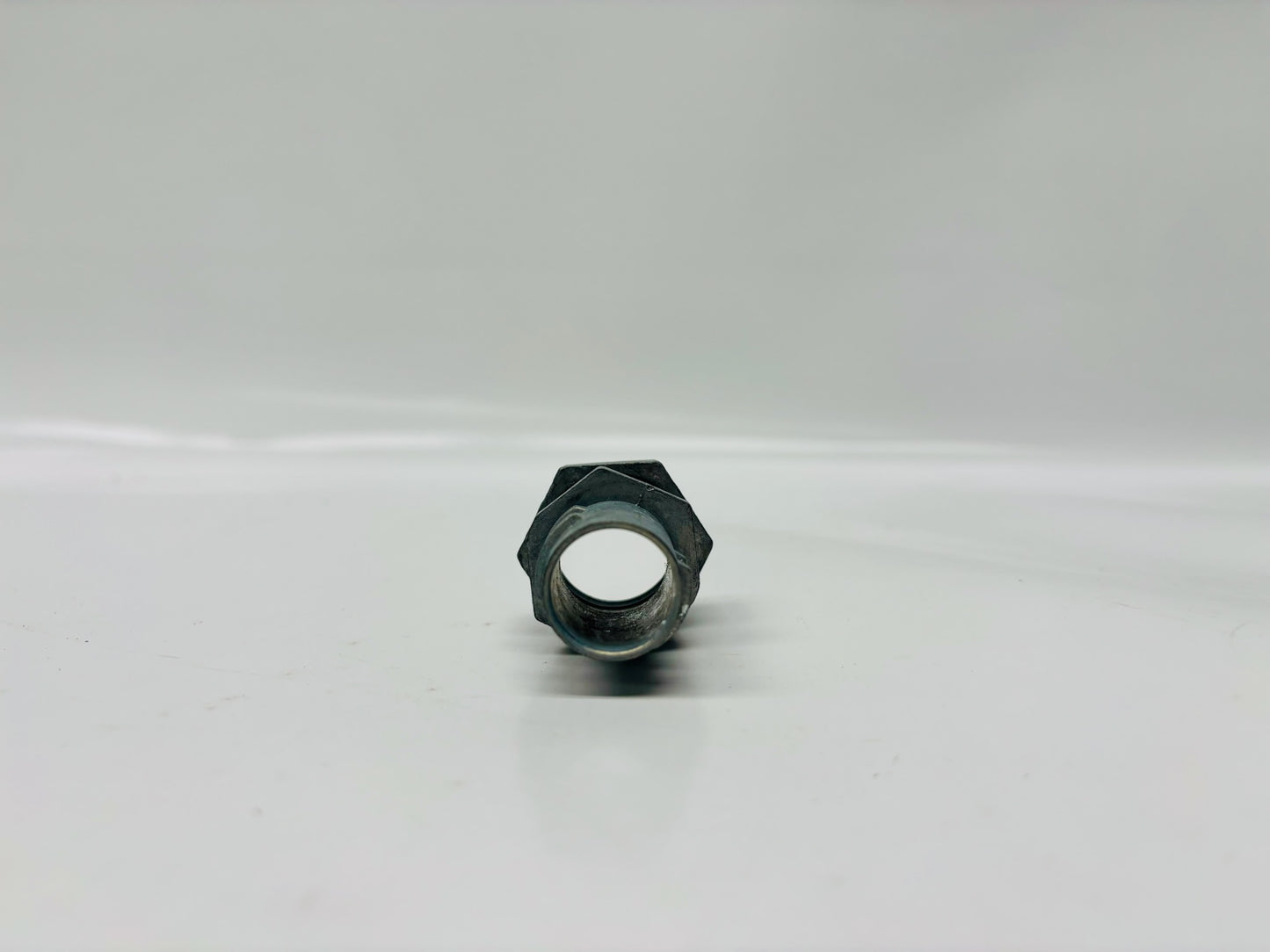 25 Pk Bridgeport 582-DC 3/4 Inch Conduit Combination Coupling