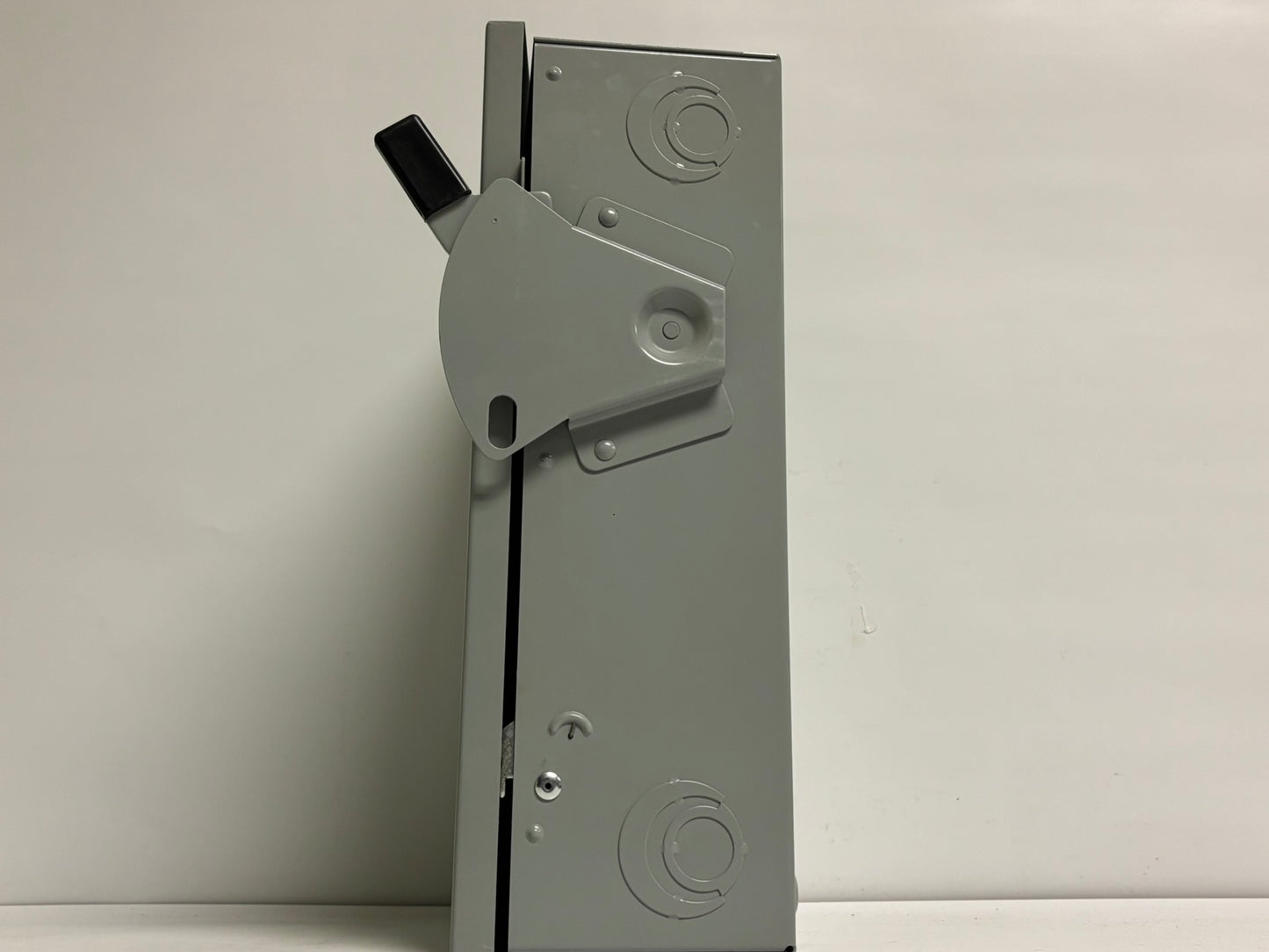 Eaton DG322UGB 60A 240V 3-Pole Non-Fusible Safety Switch, NEMA 1 Enclosure