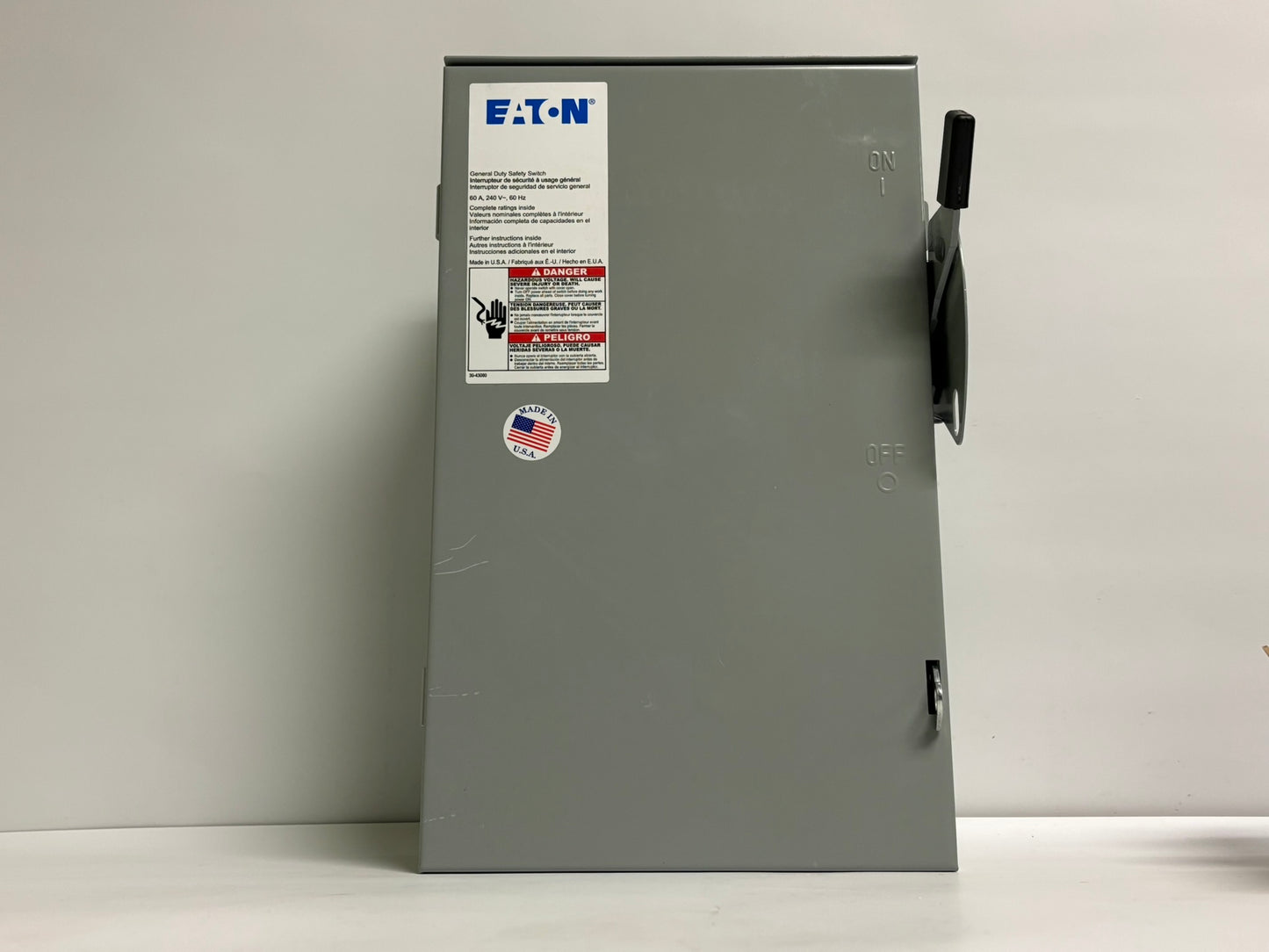 Eaton DG322NRB 60A 240V 3-Pole Fusible Safety Switch, NEMA 3R
