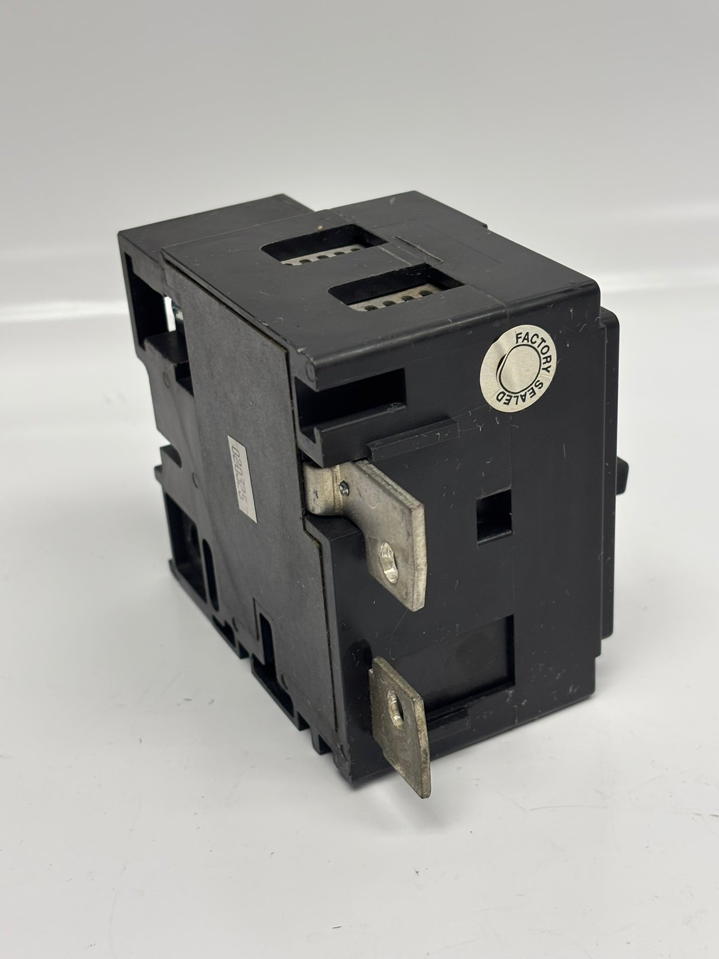Eaton BW2200 Cutler-Hammer Circuit Breaker BW-10K 200Amp 2-Pole 120/240 VAC, No Box
