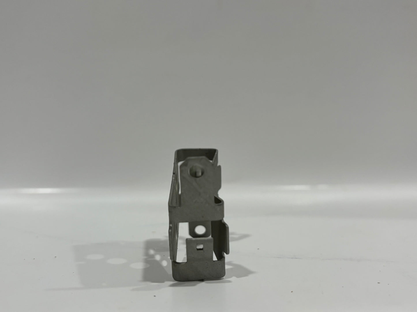 100-Pack NVENT Caddy MAC2 Mc/Ac Cable To Stud Clip 1/8" Max Flange 14-2 To 10-3 Mc/Ac (Copy)