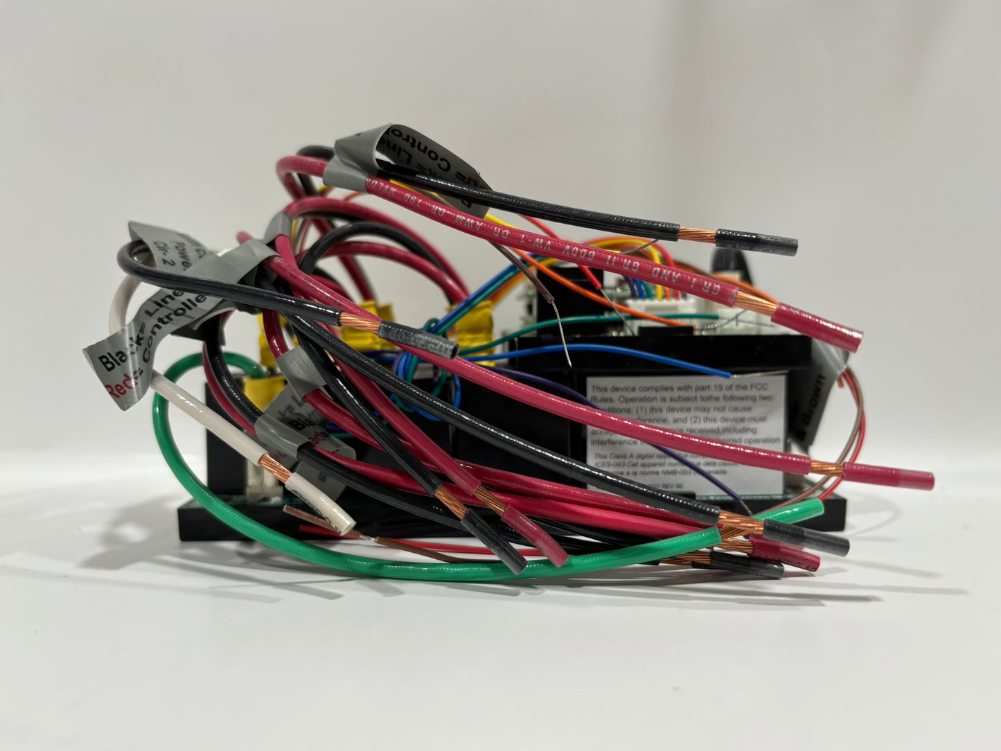 Honeywell 03-0480-X06-510 Relay Pack, 5 Outputs, 100–277VAC, DIN Rail Mount
