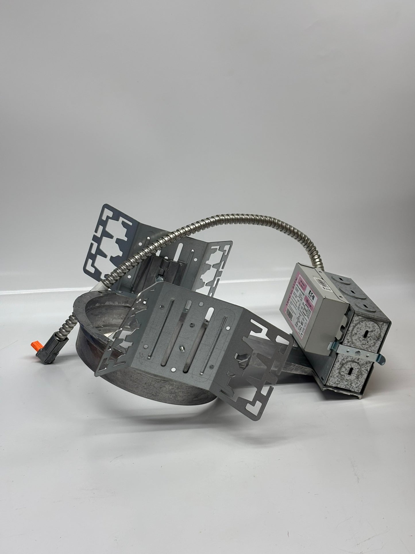 Eaton LD6B15D010 Cooper Lighting LED Downlight, Die Cast Aluminum