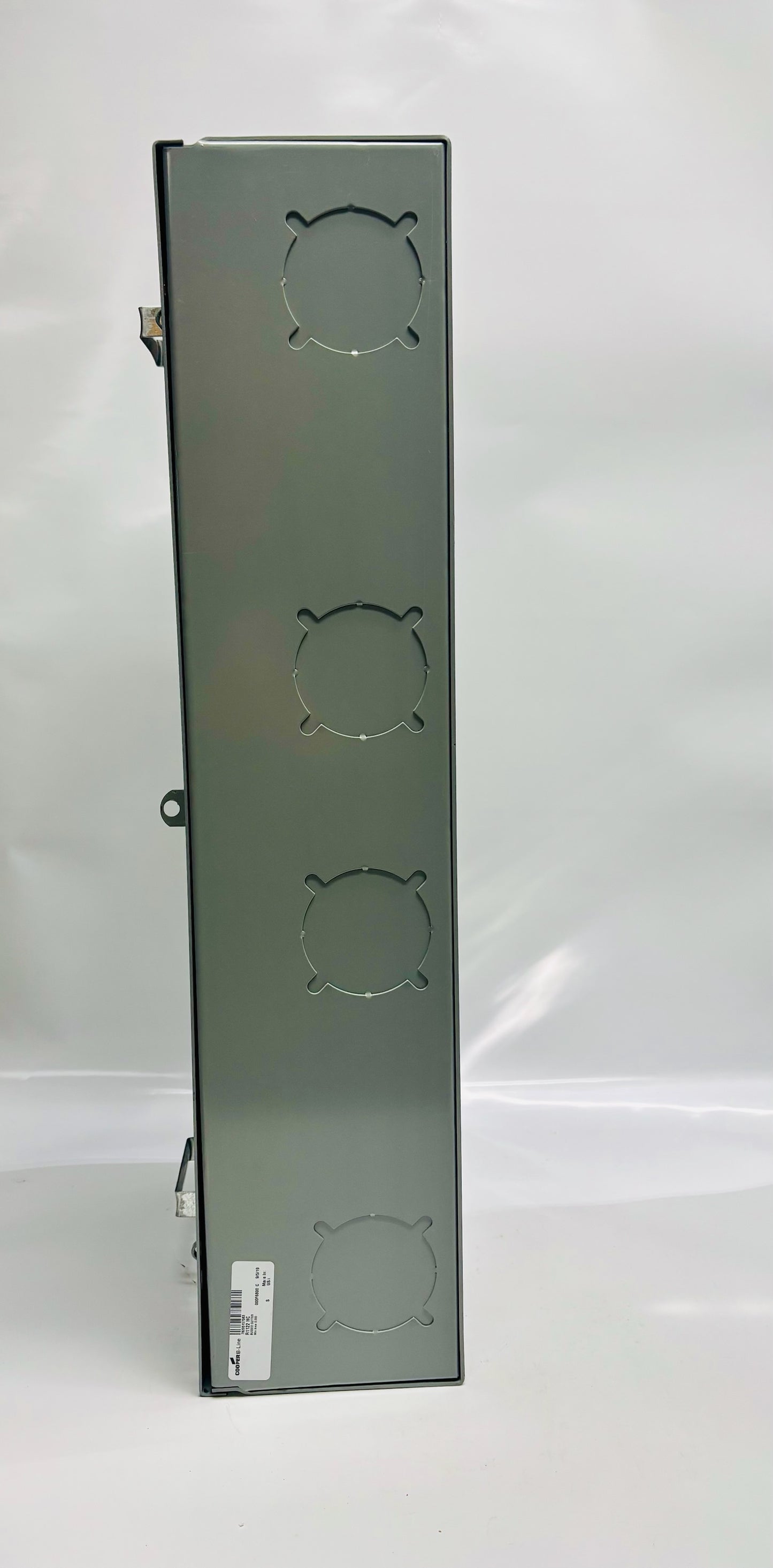 Eaton R1122HC 400A 600V NEMA 3R Bussed Gutter Cabinet