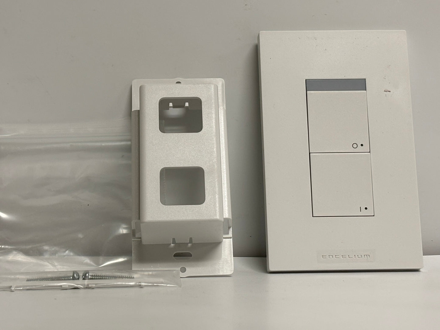 OSRAM EN/WS2/2B/GB2/WH Dual-Button Wall Station for ENCELIUM Systems