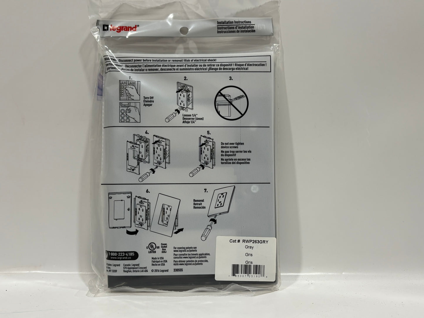 Legrand RWP263GRY 3-Gang Radiant Screwless Wall Plate
