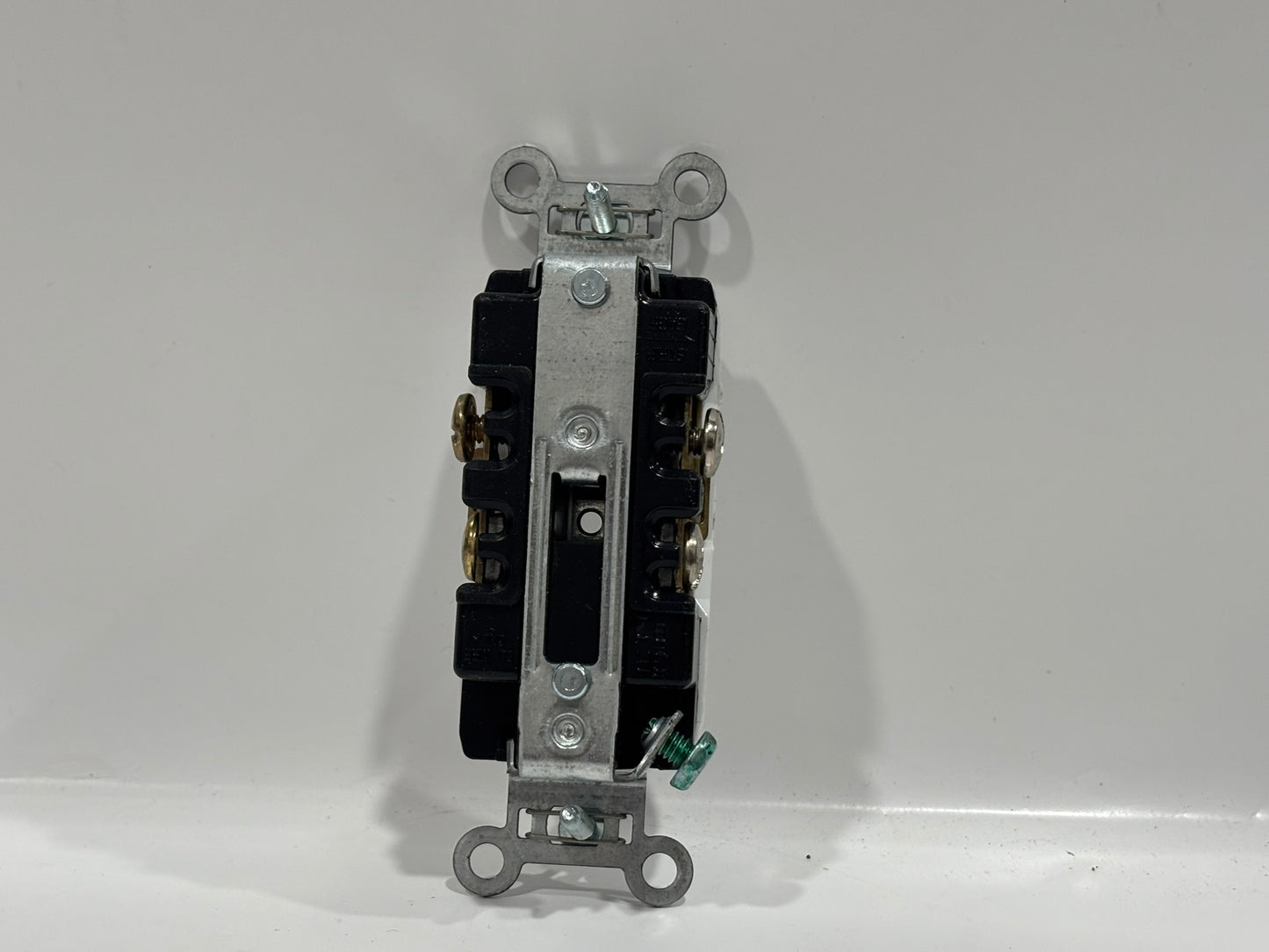 9 PK Legrand CRB5362-W 20A 125V Commercial Grade Duplex Receptacle, Nylon Face