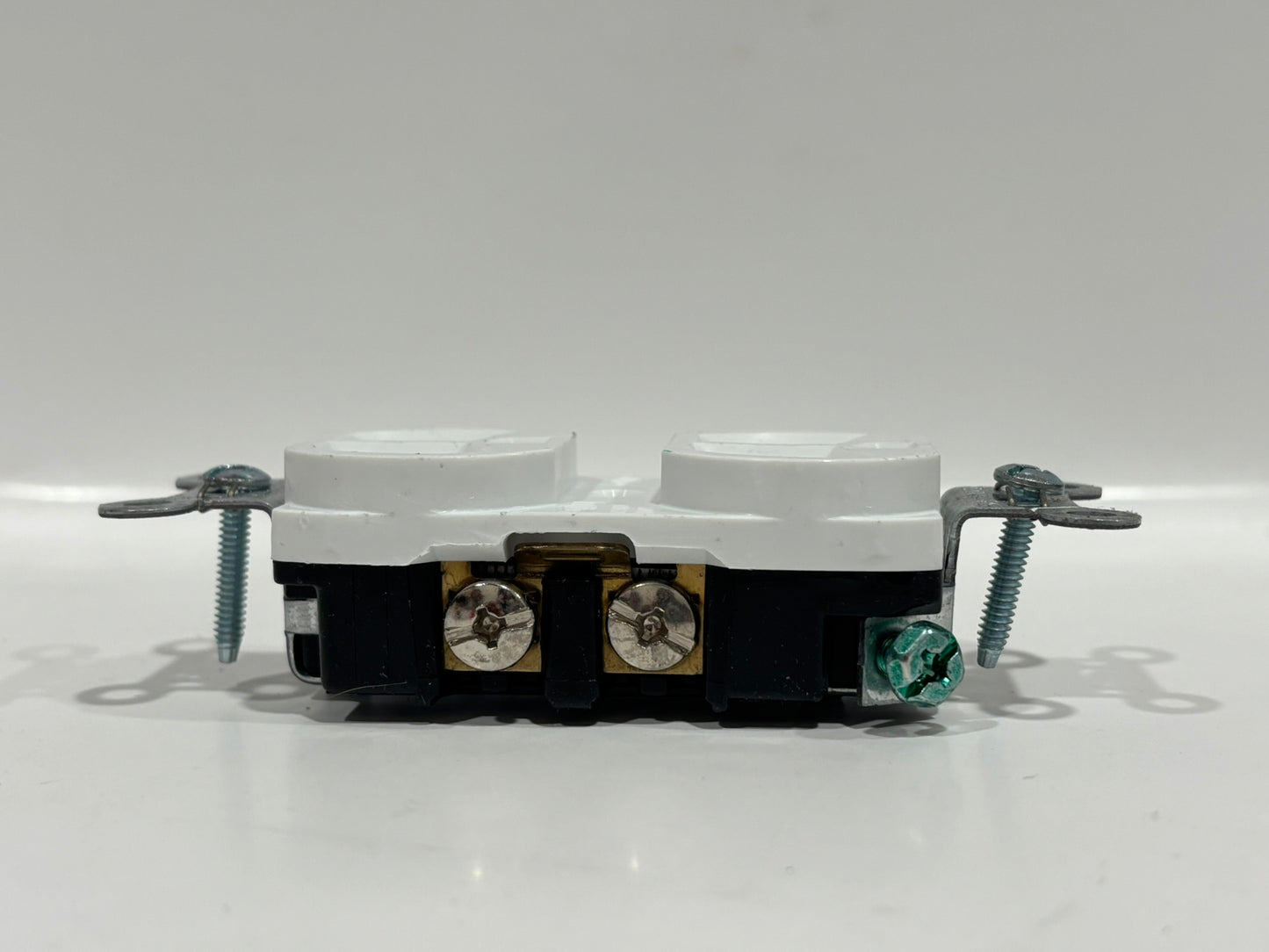 9 PK Legrand CRB5362-W 20A 125V Commercial Grade Duplex Receptacle, Nylon Face