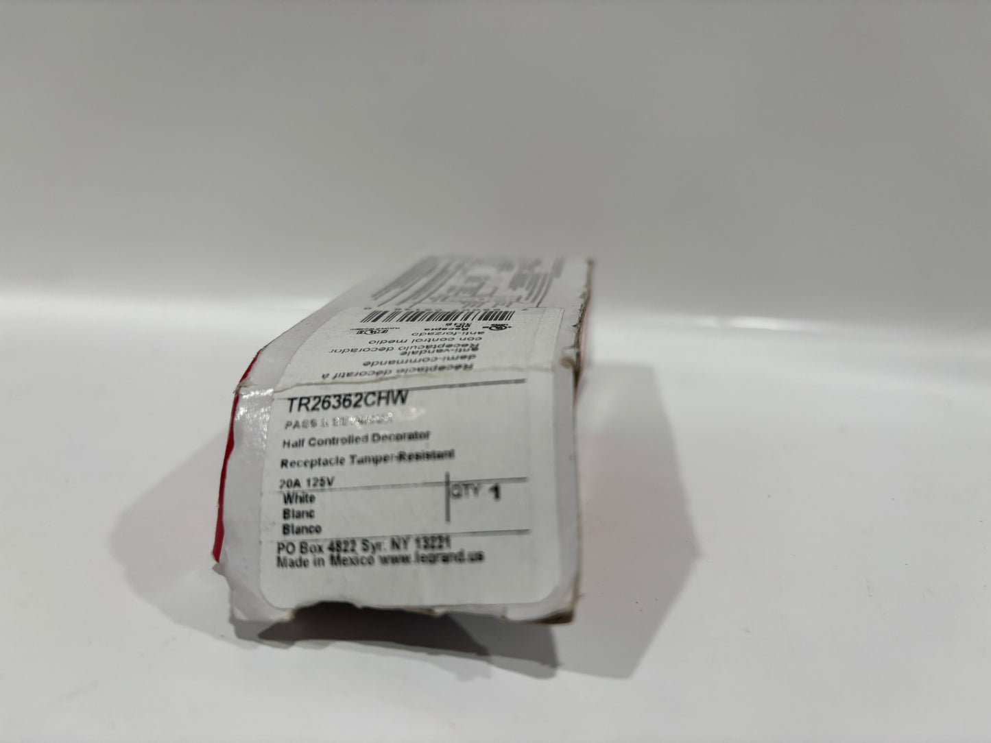 20 PK Legrand TR26252-W 15A 125V Tamper-Resistant Decorator Receptacle