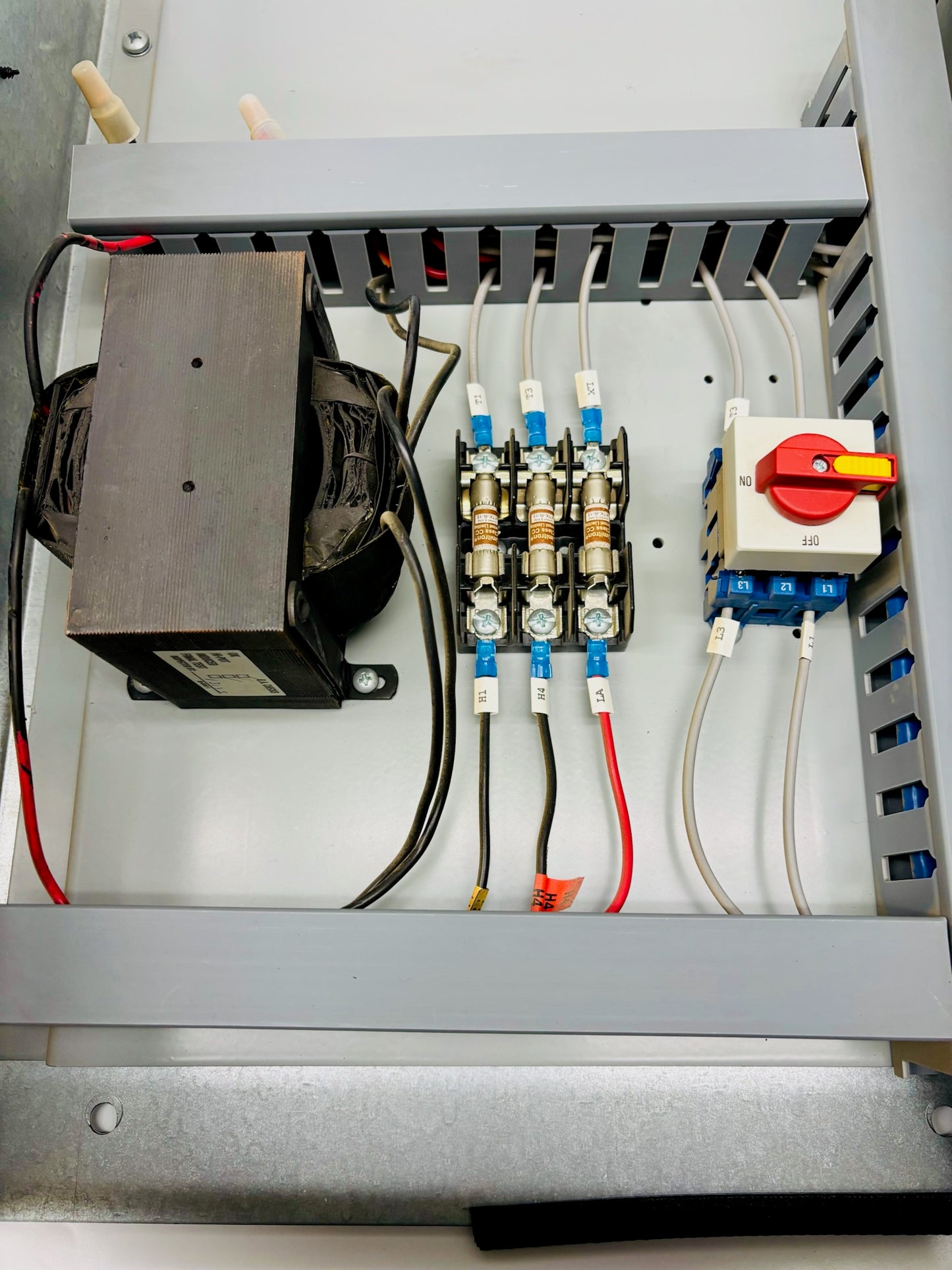 Eaton Cutler‑Hammer IQ Central Energy Display II Panel Energy Monitoring Unit