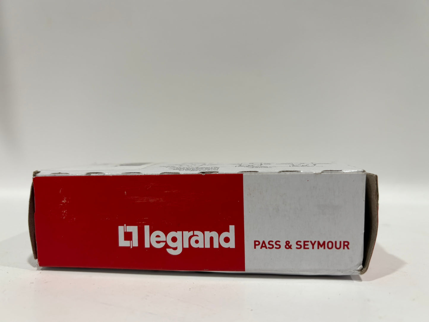 10 PK Legrand 26352-BK 20A Tamper-Resistant Decorator Receptacle, Black, 125V